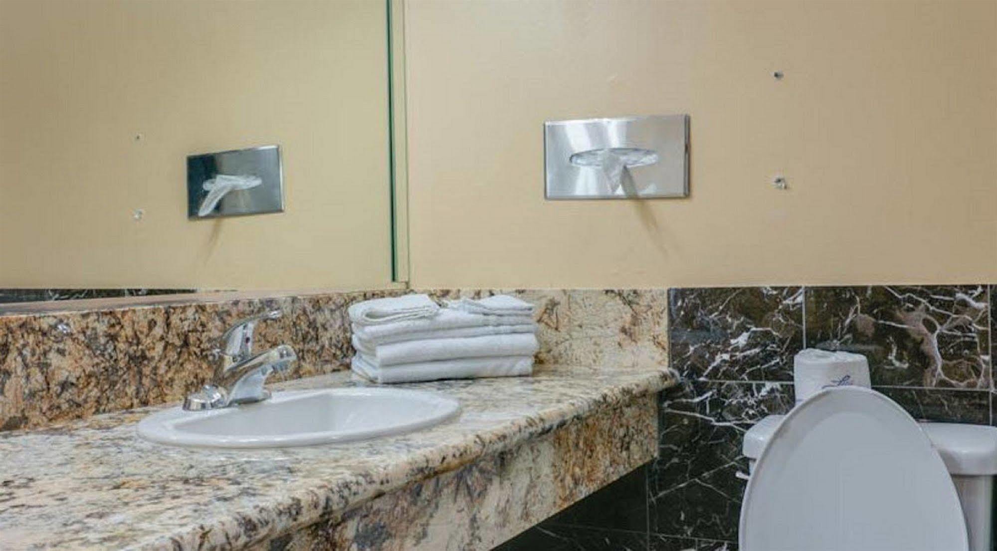 Redondo Beach Inn-Lax (Adults Only) Gardena Zewnętrze zdjęcie